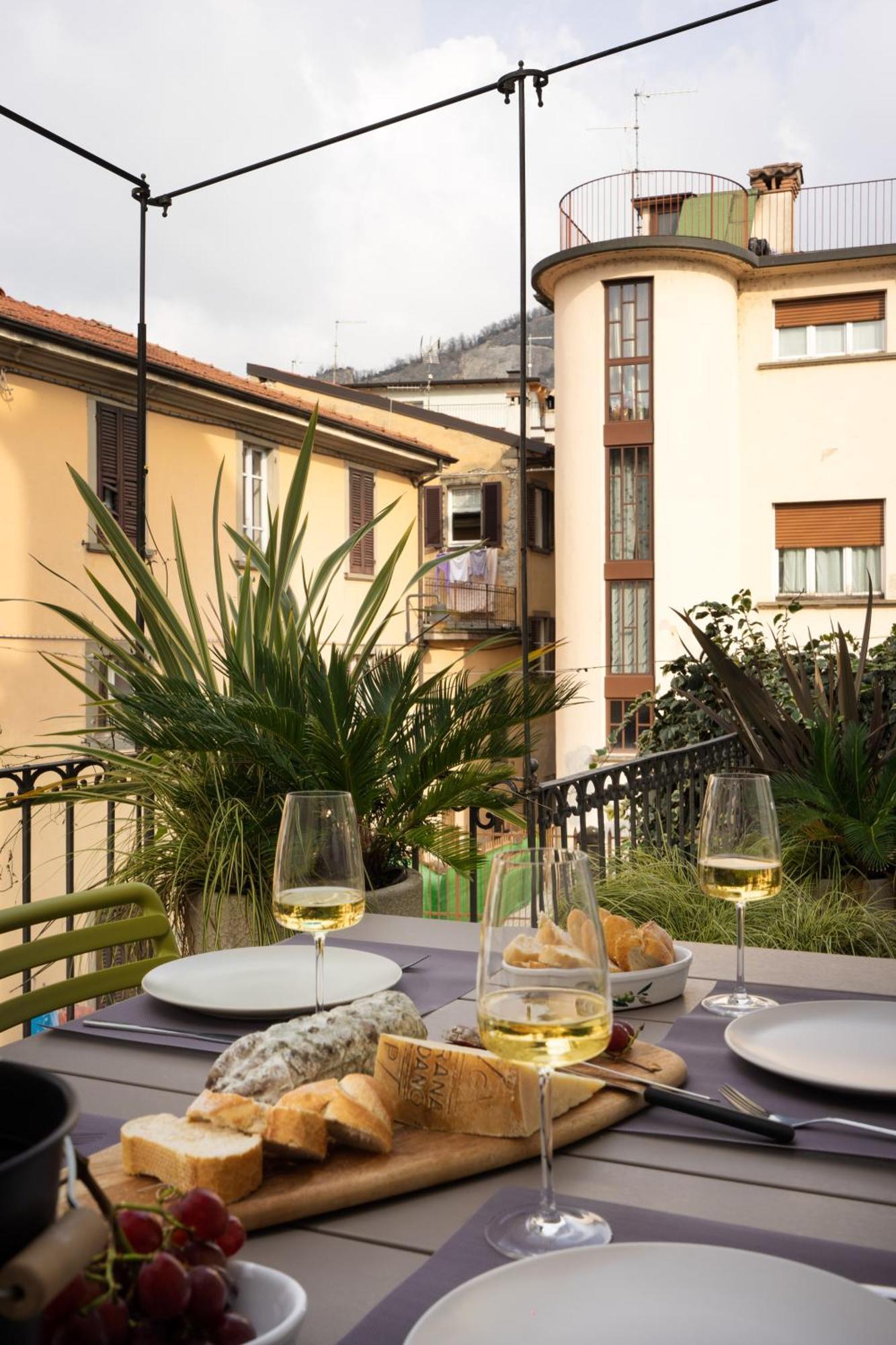 דירות סרניקו La Casa Sulla Terrazza מראה חיצוני תמונה